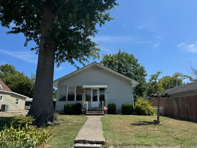 1004 N 14th Street, Herrin, IL 62848 - #1