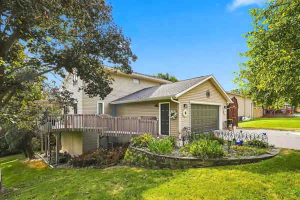 2105 E 6th Street, Coal Valley, IL 61240