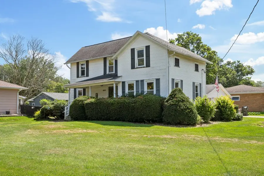 404 E Chestnut Street, Geneseo, IL 61254 - #2