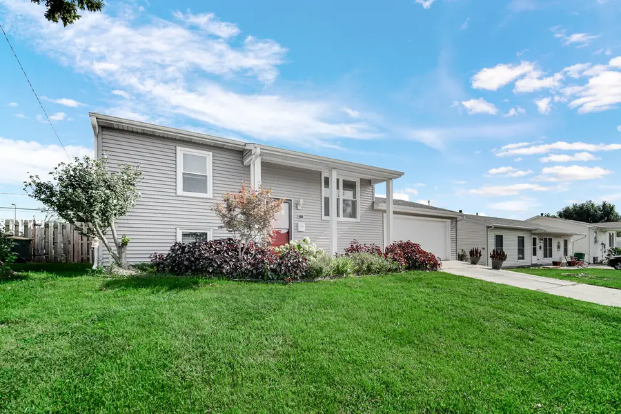 310 Mckool Avenue, Romeoville, IL 60446 - #2