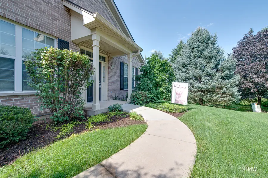 981 Oak Ridge Boulevard, Elgin, IL 60120 - #3