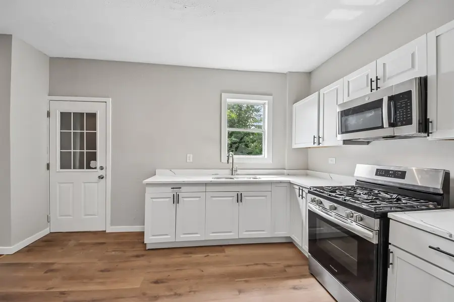 255 N Hunter Avenue, Kankakee, IL 60901 - #3