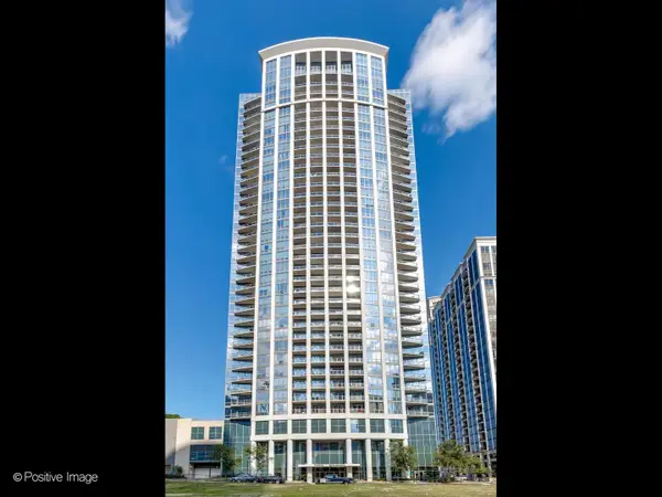 1235 S Prairie Avenue #1404, Chicago, IL 60605