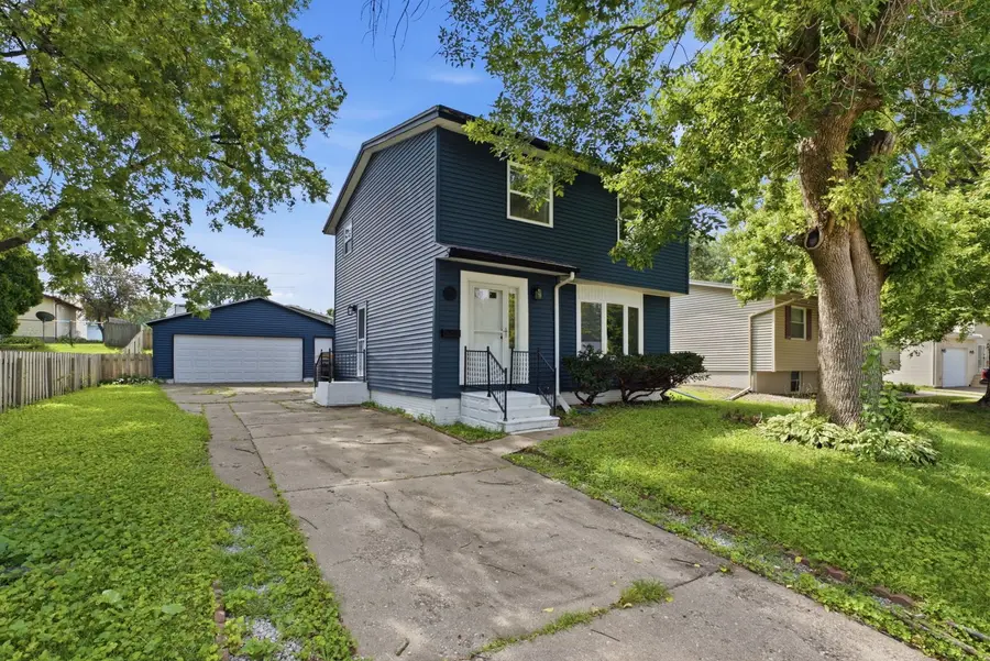1903 Kings Drive, Bettendorf, IA 52722 - #2