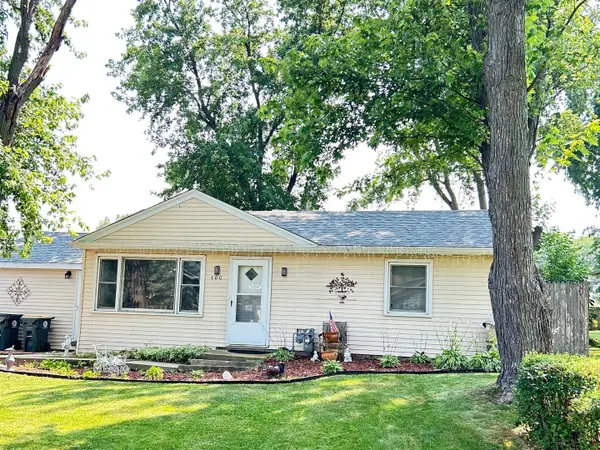 400 Birchwood Drive, Antioch, IL 60002