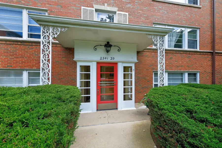 2541 Bennett Avenue #1, Evanston, IL 60201 - #2