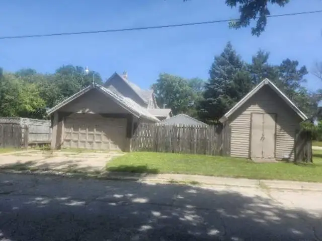 226 S Bluff Street, South Beloit, IL 61080 - #3