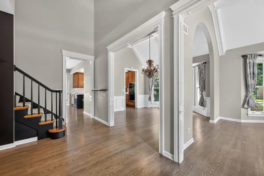 305 Windsor Circle, Saint Charles, IL 60175 - #3