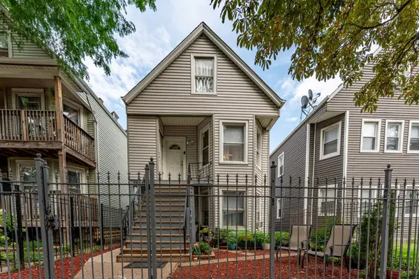 2927 N Avers Avenue, Chicago, IL 60618