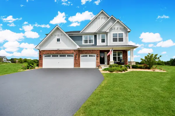 10 Crystal Downs Drive, Hawthorn Woods, IL 60047