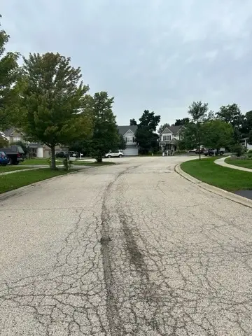 1190 Oak Shore Lane, Antioch, IL 60002