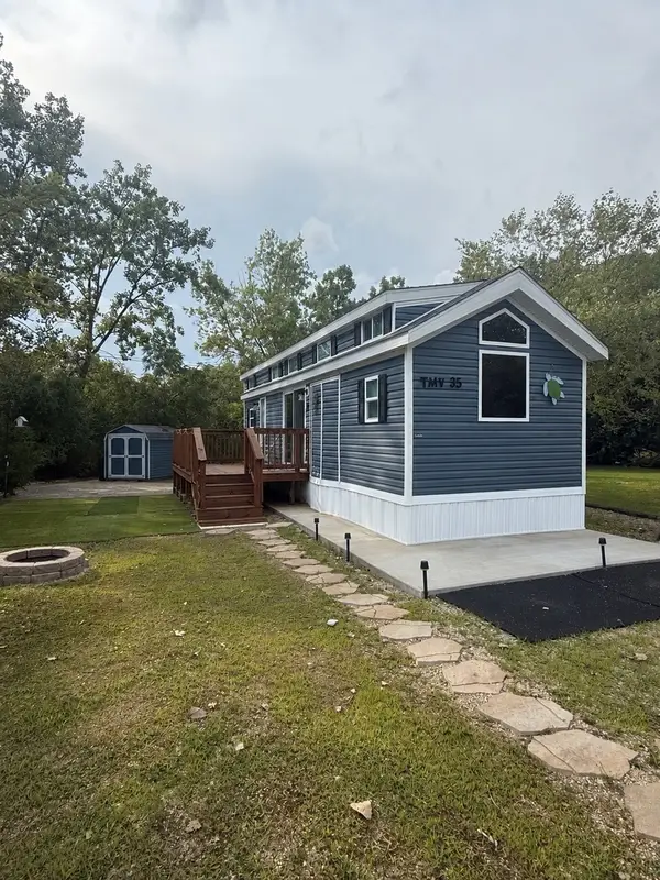 35 Dinosaur Road, Wilmington, IL 60481