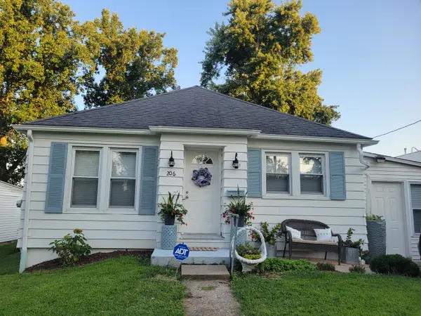 206 Freeman Street, Anna, IL 62906