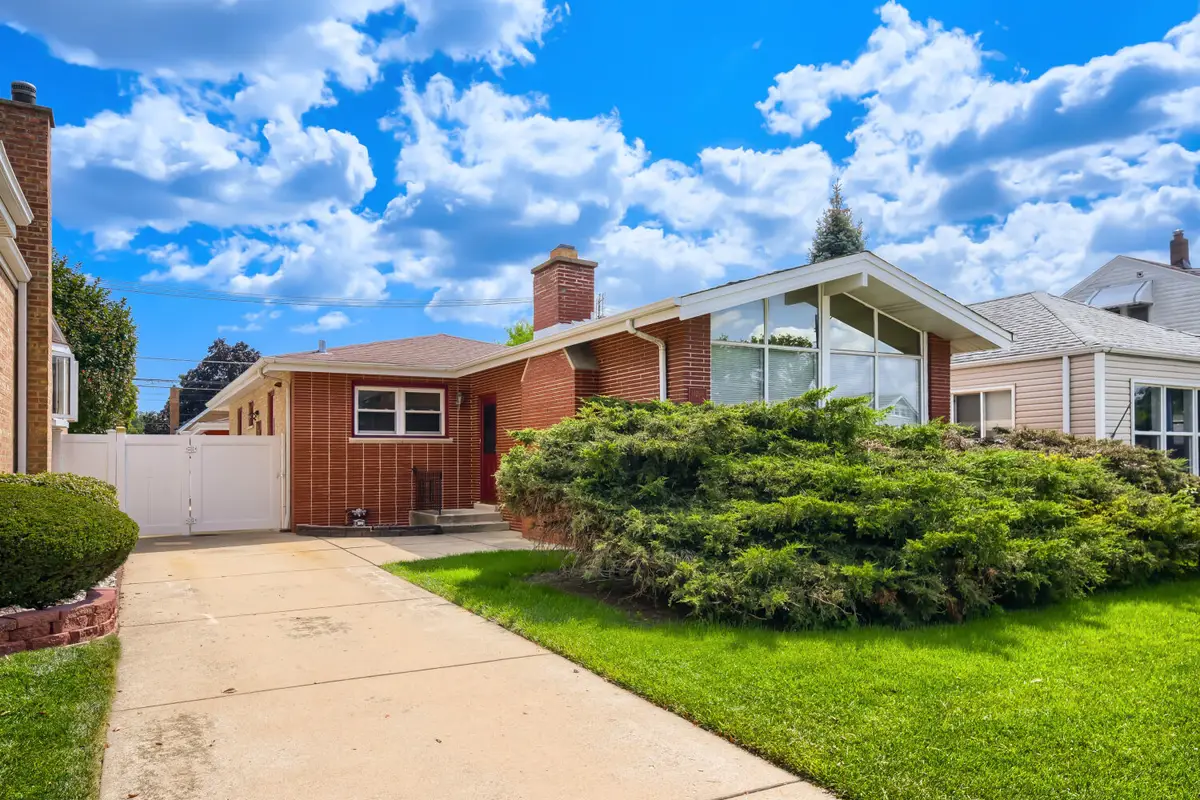 11209 S Kedzie Avenue, Chicago, IL 60655 - #1