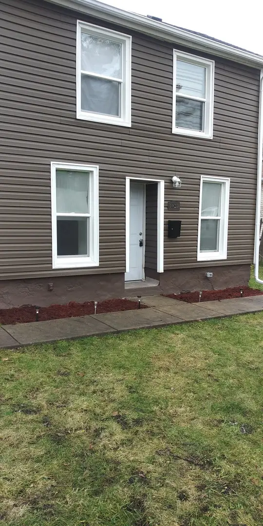1021 N Hickory Street, Joliet, IL 60435