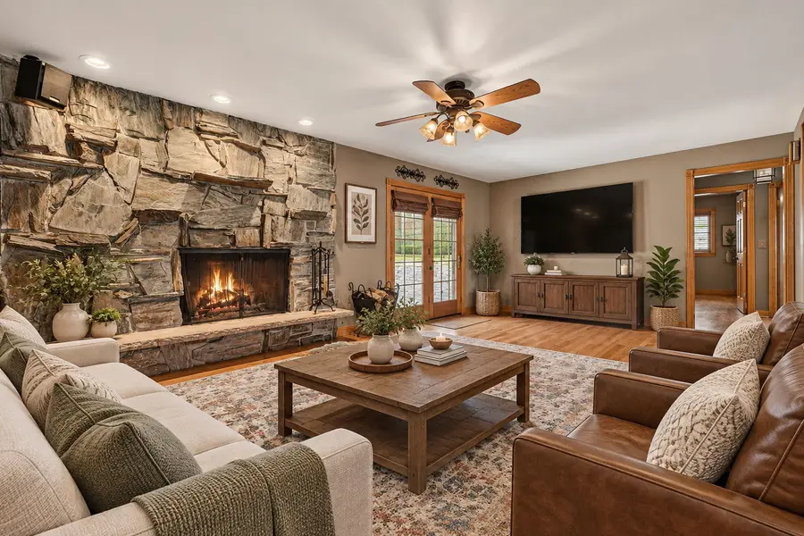 21W302 Woodview Drive, Itasca, IL 60143 - #3