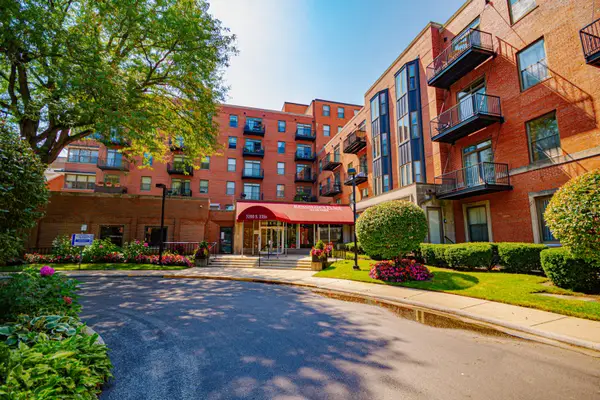 5200 S Ellis Avenue #402, Chicago, IL 60615