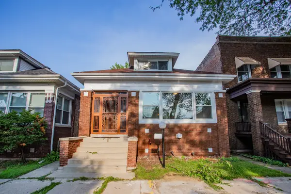 7521 S Champlain Avenue, Chicago, IL 60619