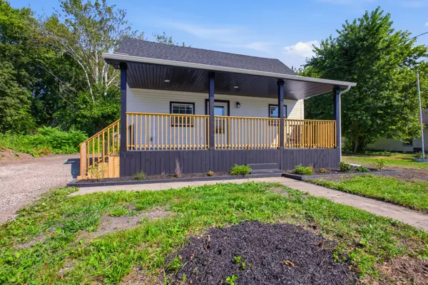 609 W Green Street, Newman, IL 61942