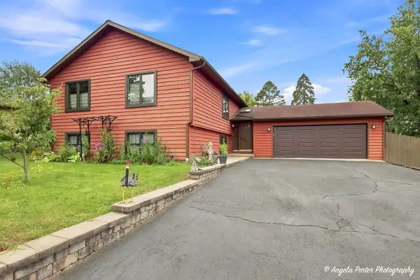 210 Maplewood Drive, Antioch, IL 60002