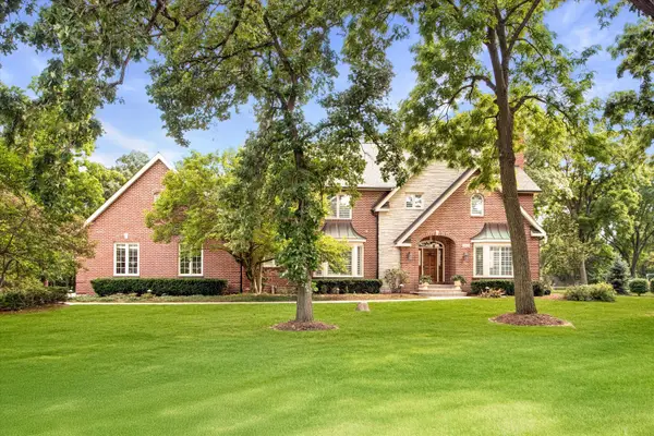 28415 W Heritage Oaks Road, Barrington, IL 60010
