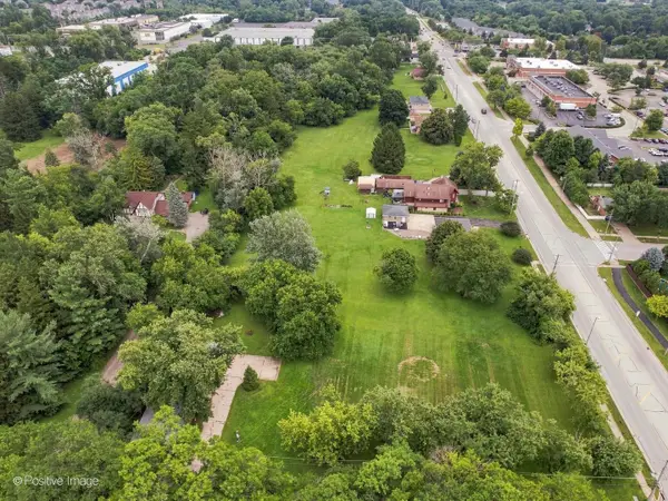 1240 83rd Street, Downers Grove, IL 60516