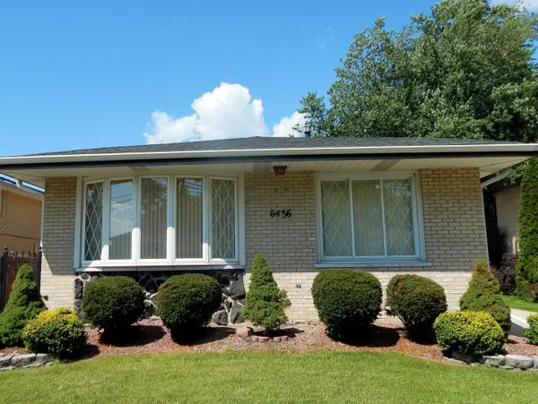 6436 W 89th Place, Oak Lawn, IL 60453