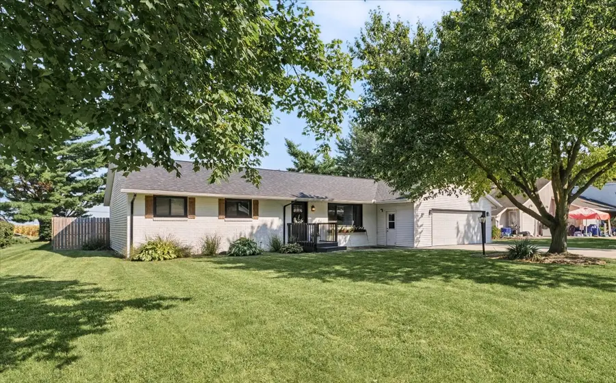 65 Chestnut Court, Champaign, IL 61822 - #3