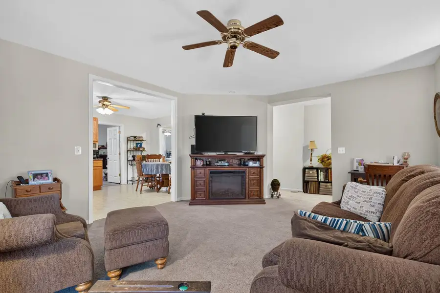 206 E Waupansie Street, Dwight, IL 60420 - #3
