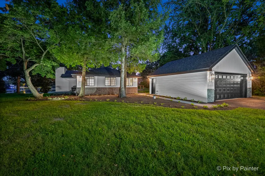 34803 N Hiawatha Trail, McHenry, IL 60051 - #2