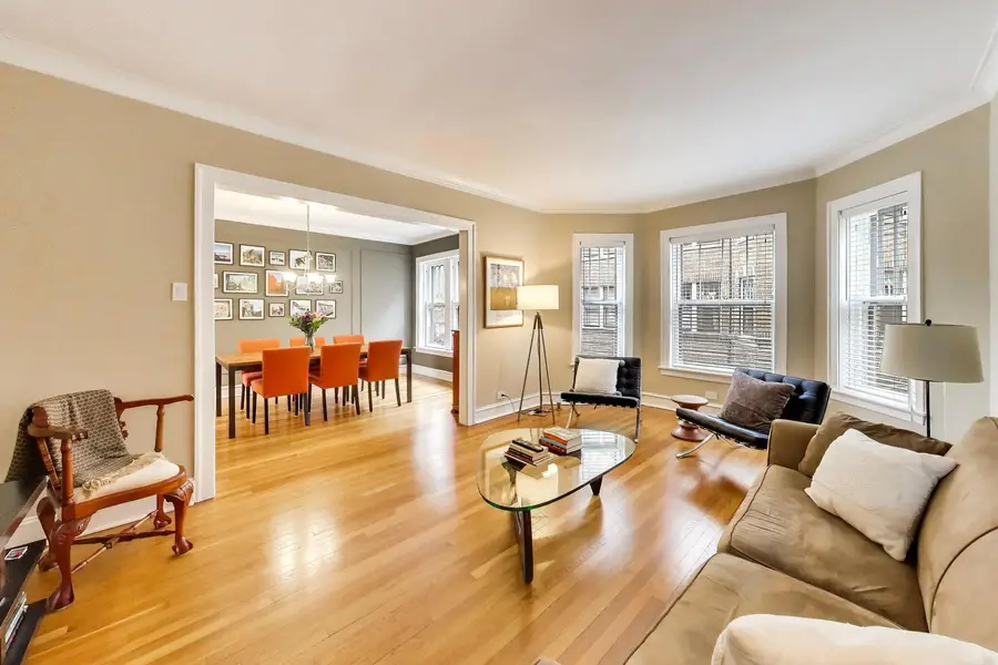 719 Hinman Avenue #1W, Evanston, IL 60202 - #3