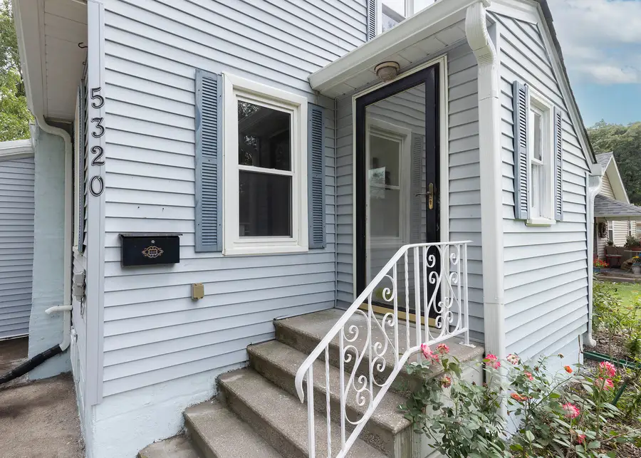 5320 33rd Avenue, Moline, IL 61265 - #2