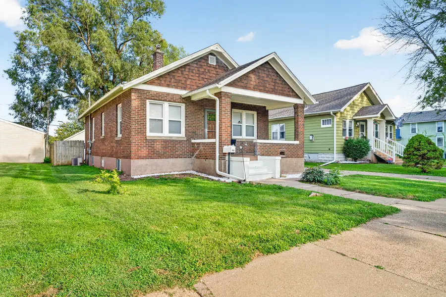 823 Pershing Boulevard, Clinton, IA 52732 - #3