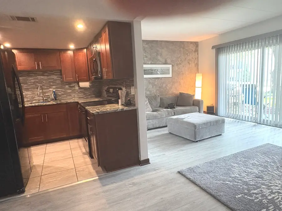 7006 W 98th Street #1B, Chicago Ridge, IL 60415 - #2