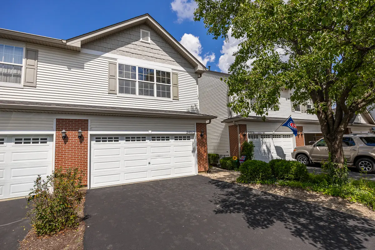 24013 W Walnut Circle W, Plainfield, IL 60585 - #1
