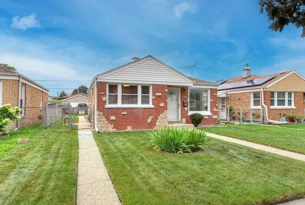 3520 Ernst Street, Franklin Park, IL 60131