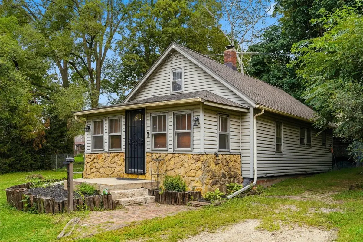 1702 W 3rd Street, Sterling, IL 61081 - #1