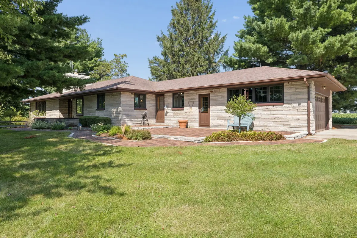 18511 Il Highway 89 Highway, Arlington, IL 61312 - #1