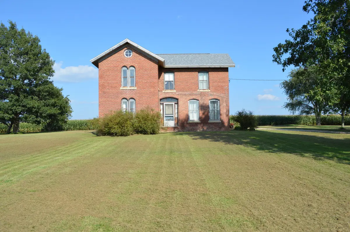 27690 3000 East Street, Clarion, IL 61330 - #1