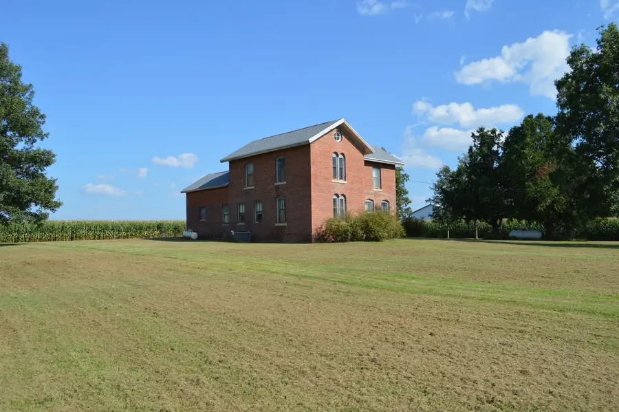 27690 3000 East Street, Clarion, IL 61330 - #2