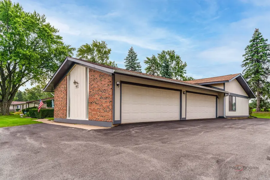 913 Wiltshire Drive #A, McHenry, IL 60050 - #3