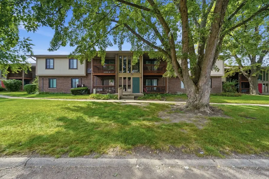 603 Garden Circle #1, Streamwood, IL 60107 - #2