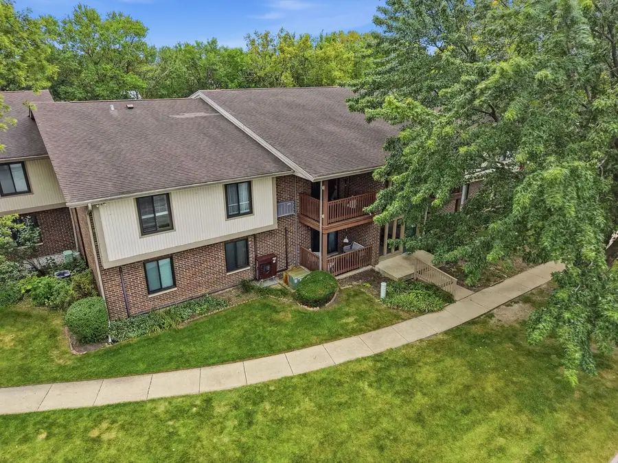 603 Garden Circle #1, Streamwood, IL 60107 - #3