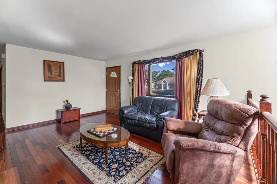 645 Flagstaff Lane, Hoffman Estates, IL 60169 - #2