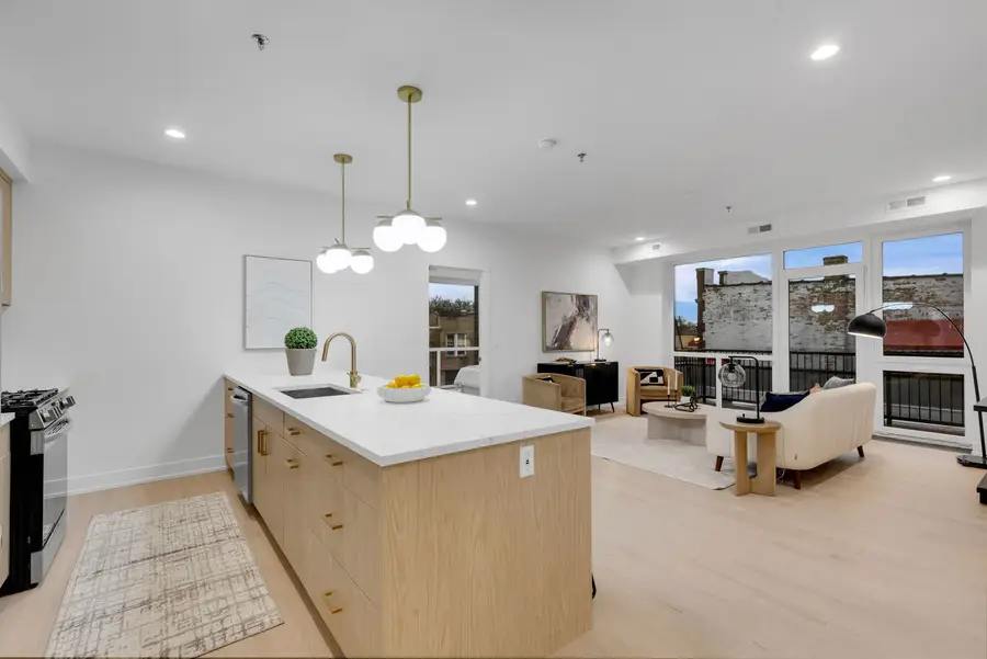 3204 N Kostner Avenue #404, Chicago, IL 60641 - #2