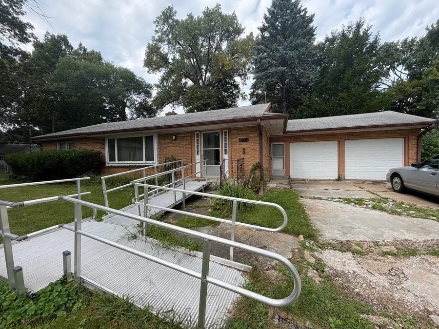 931 Hawthorne Avenue, Rockford, IL 61108 - #3