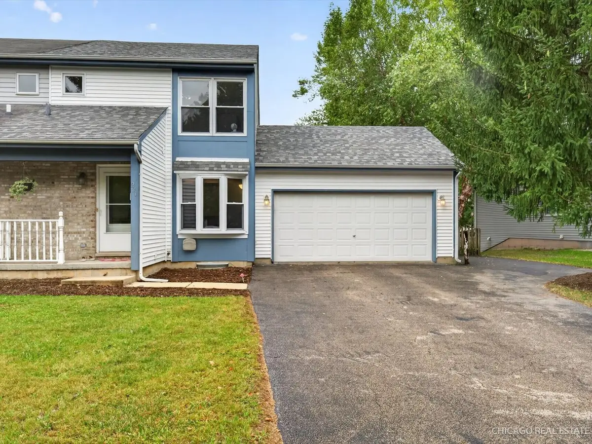 221 Julie Lane, Hampshire, IL 60140 - #1