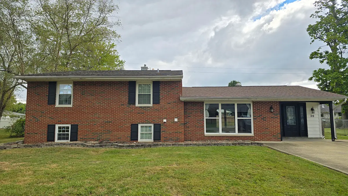 20 W Oak Park Drive, Centralia, IL 62801 - #1