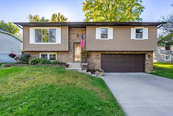 2940 Willow Drive, Bettendorf, IA 52722