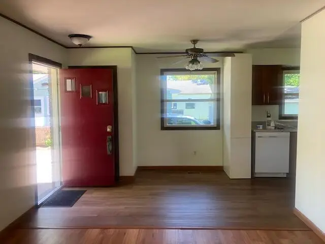 2109 W 7th St Street, Winthrop Harbor, IL 60096 - #3